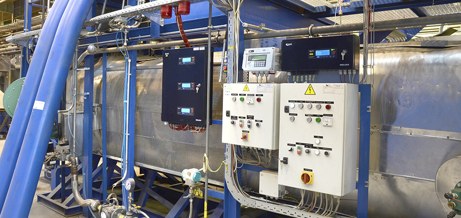 Catalytic pyrolysis and refining of products