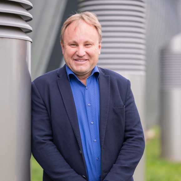 Zdeněk Neufinger, MBA